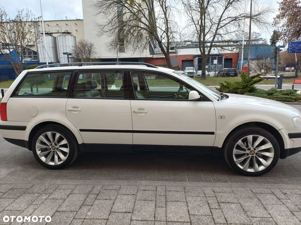 Volkswagen Passat - 10