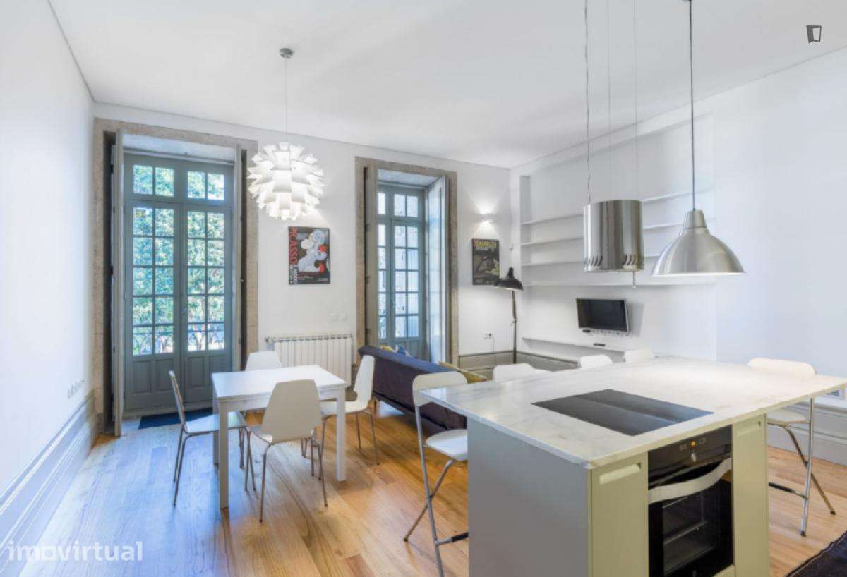 Apartamento com 2 quartos - localizado em Cedofeita Porto - Grande imagem: 2/7