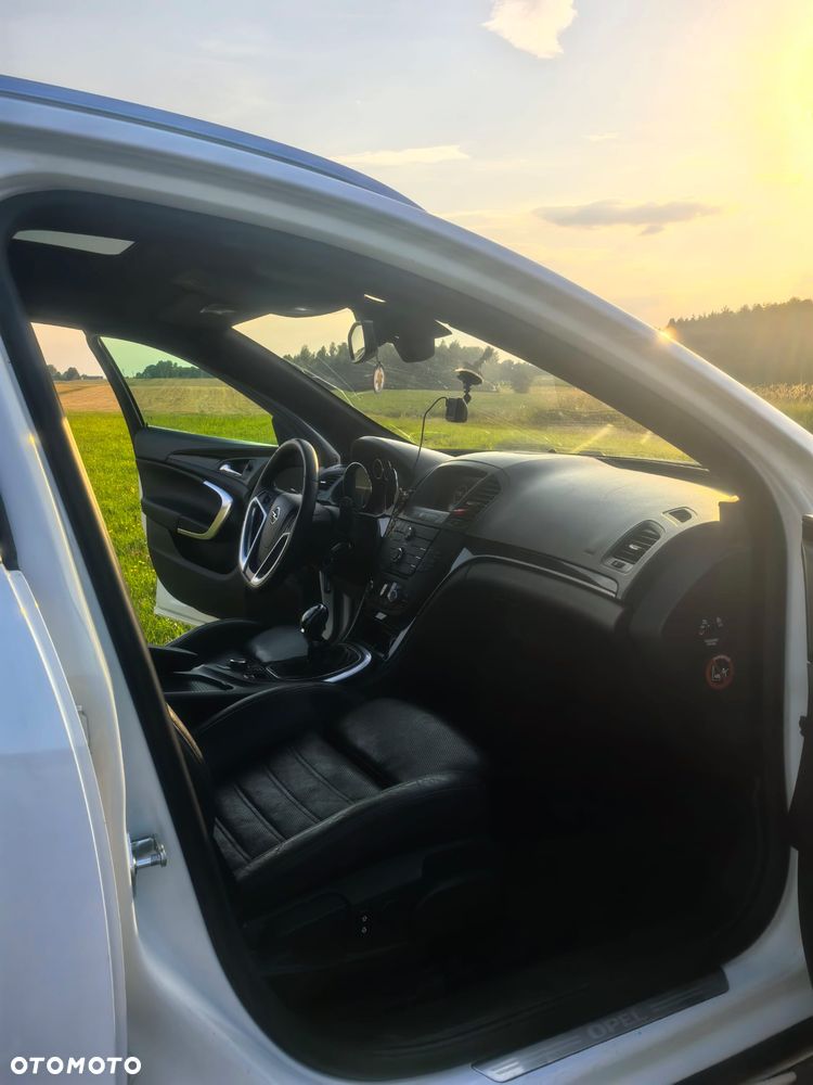 Opel Insignia - 16