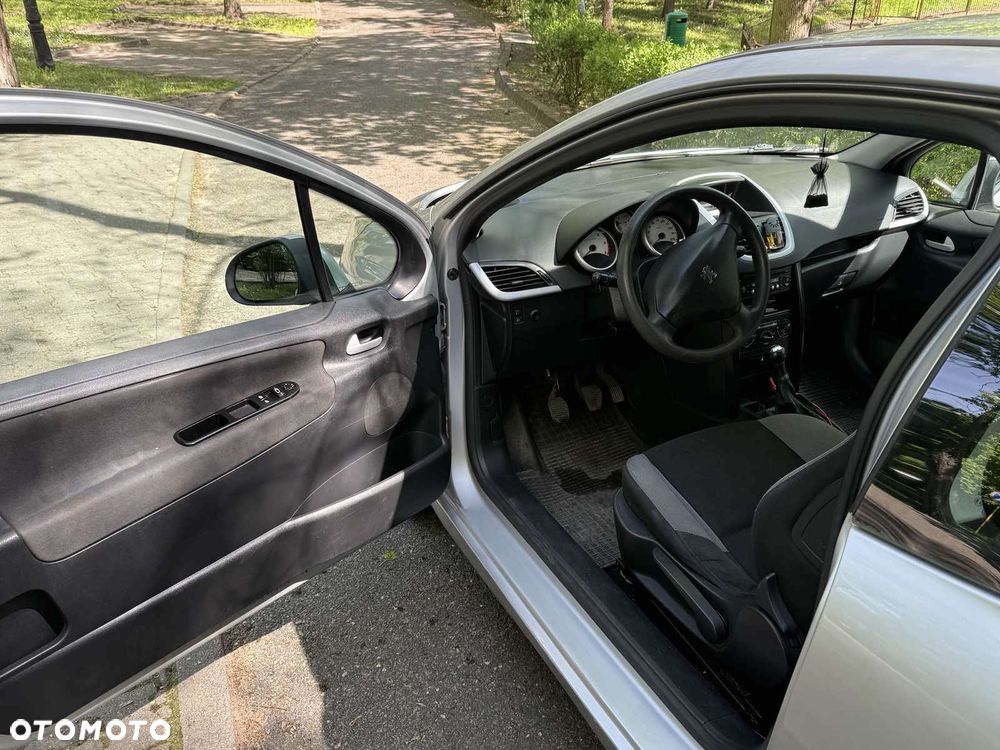 Peugeot 207 1.4 HDi Trendy - 2