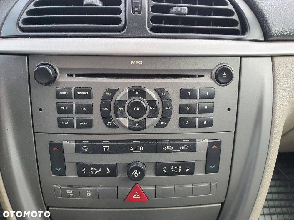 Citroën C5 II 1.8i 16V - 12