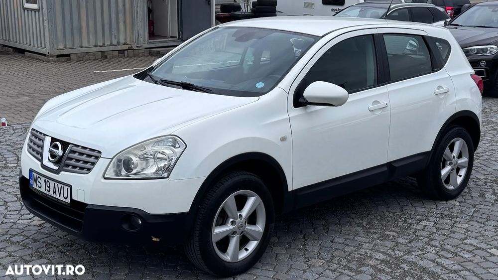 Nissan Qashqai - 1