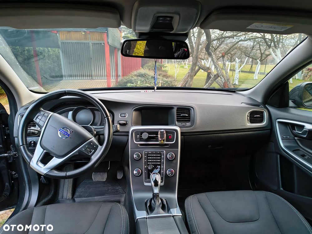 Volvo V60 D3 Geartronic Kinetic - 15