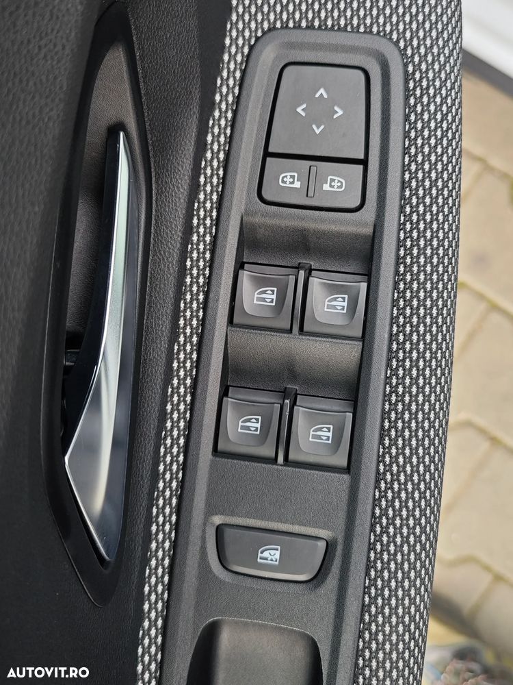 Dacia Sandero Stepway ECO-G 100 MT6 Comfort - 16