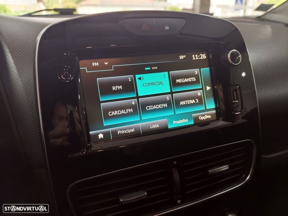 Renault Clio 0.9 TCe Limited Bi-Fuel - 21