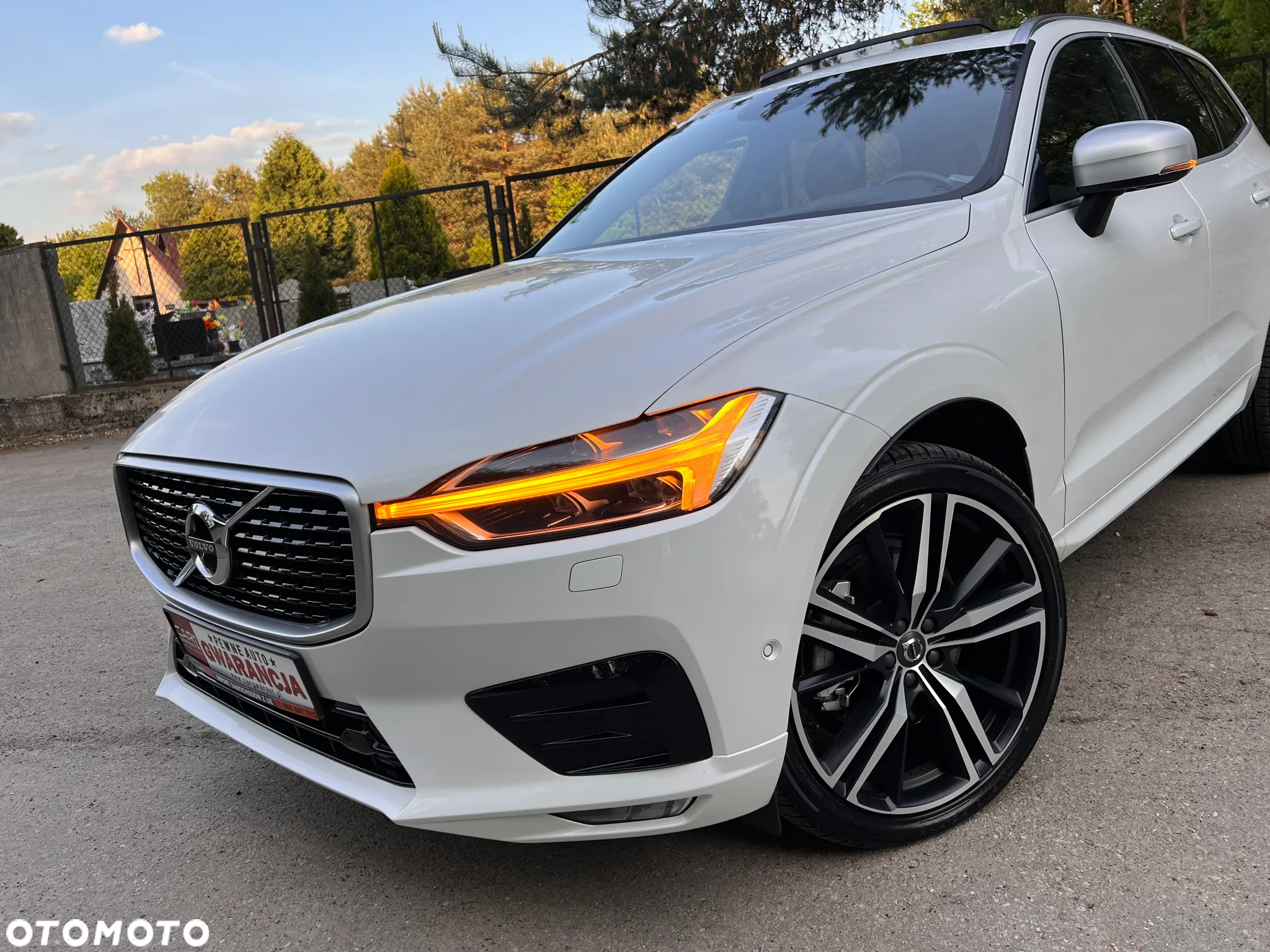 Volvo XC 60 D5 AWD R-Design - 3