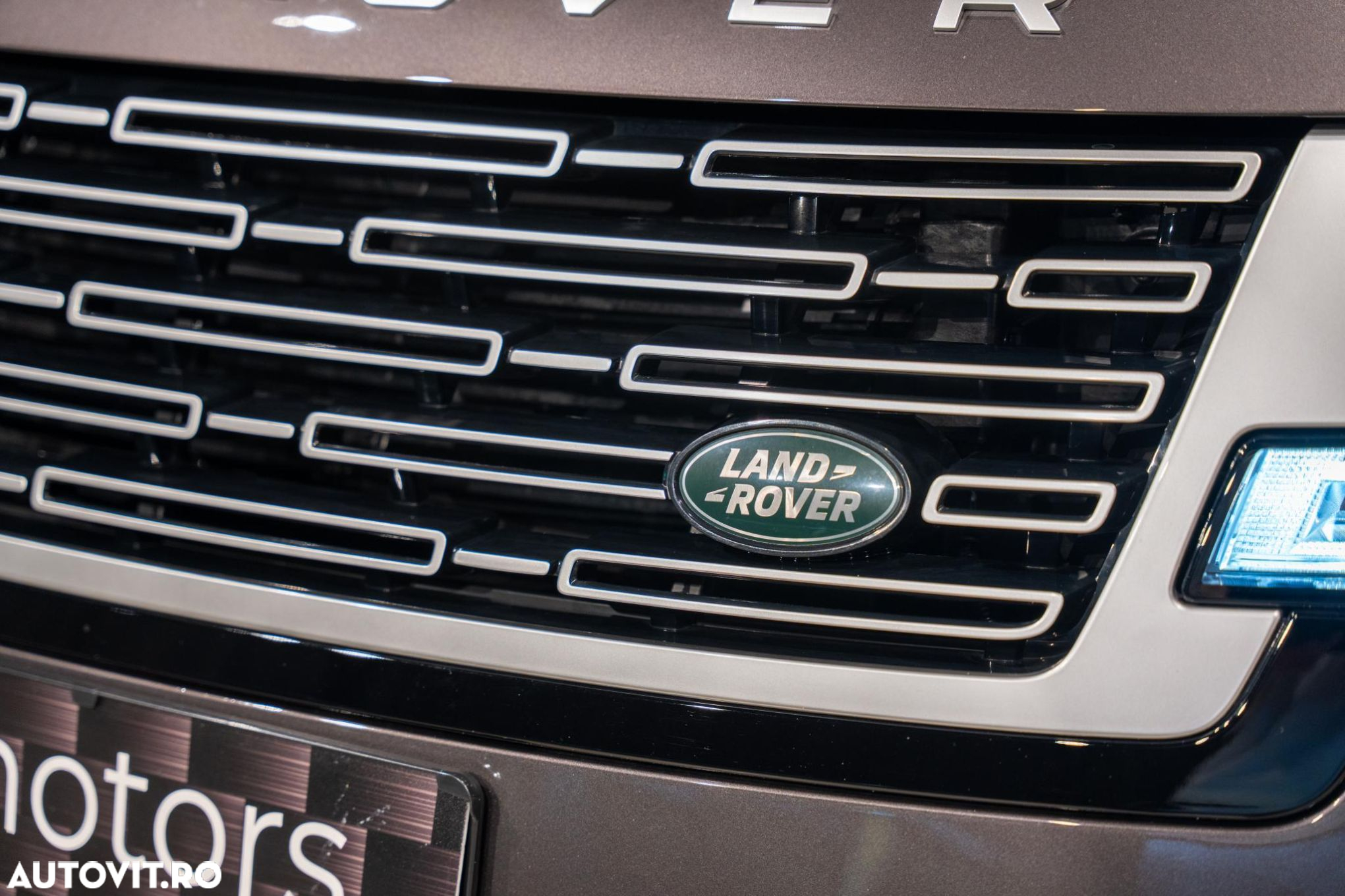 Land Rover Range Rover - 12