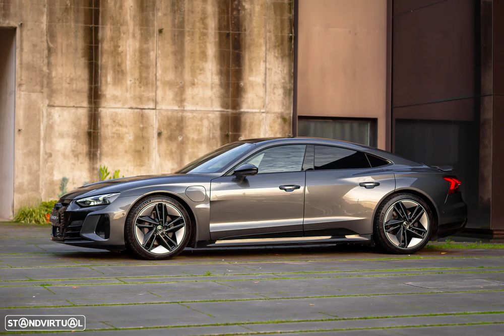 Audi e-tron GT quattro - 40