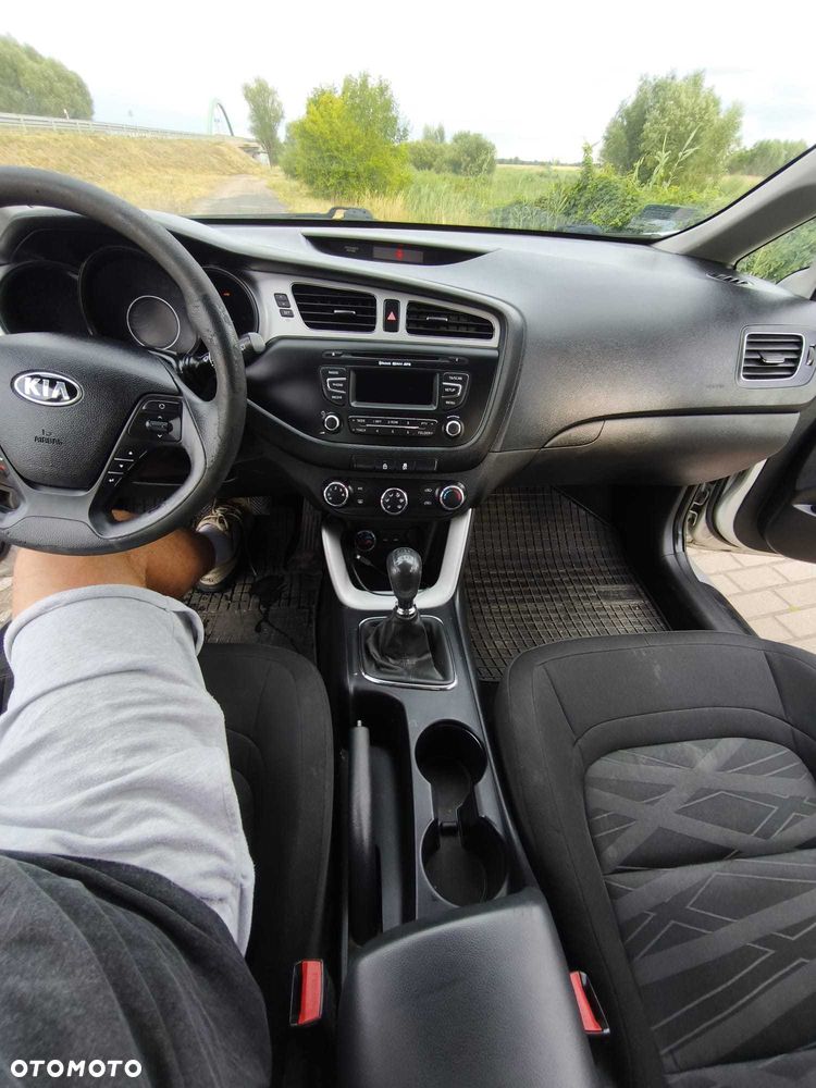 Kia Ceed - 7