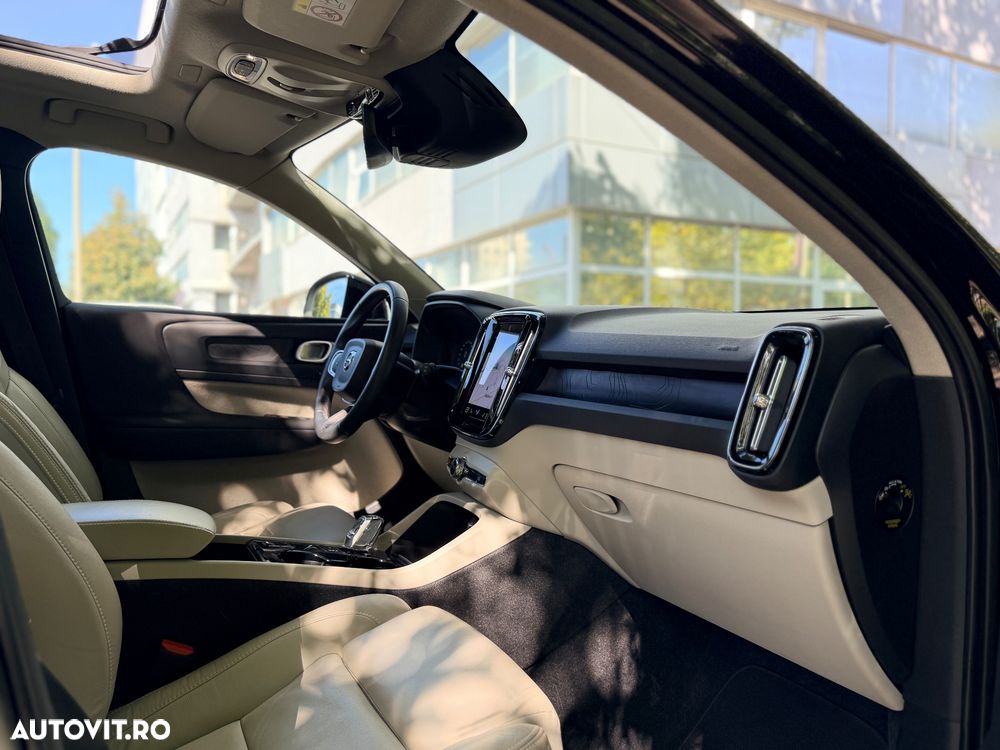 Volvo XC 40 T4 Recharge DKG Ultimate Bright - 16