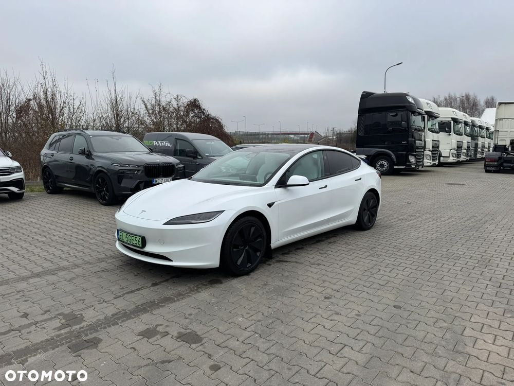 Tesla Model 3 Long Range AWD - 18