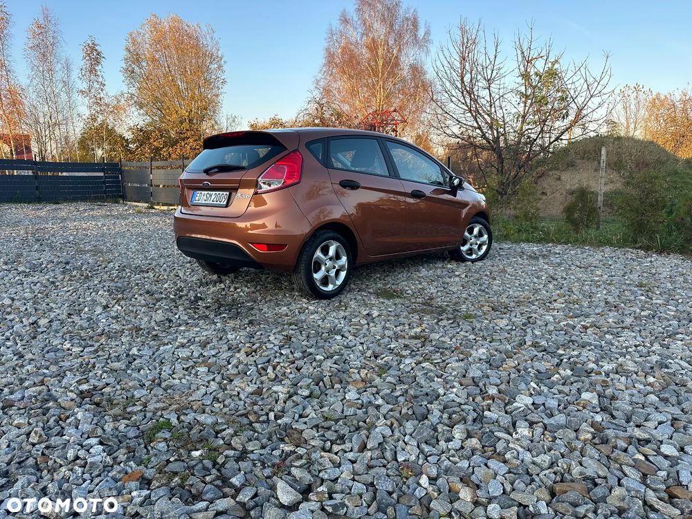 Ford Fiesta 1.25 Ambiente EU5 - 25