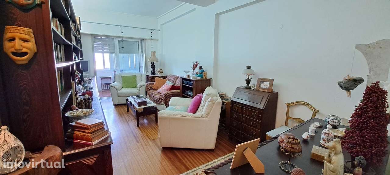 T3+1 | 110m2 | Av. 25 de Abril, Cacilhas | Com vista de Rio - Grande imagem: 3/32