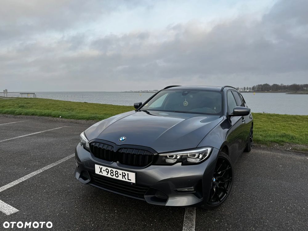 BMW Seria 3 320d Edition M Sport Shadow - 8