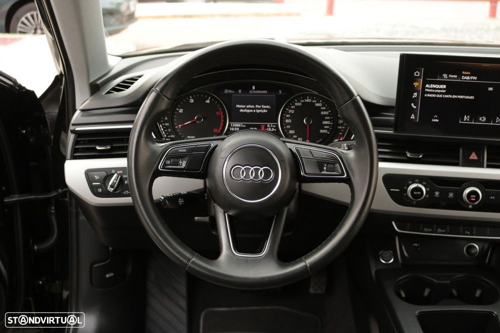 Audi A4 Avant 30 TDI S tronic - 31