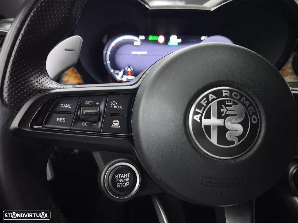 Alfa Romeo Tonale 1.5 Hybrid Veloce - 23