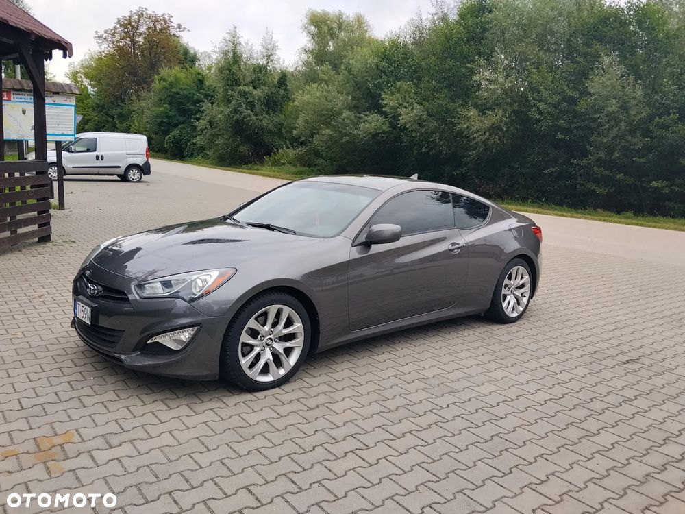 Hyundai Genesis Coupe - 1