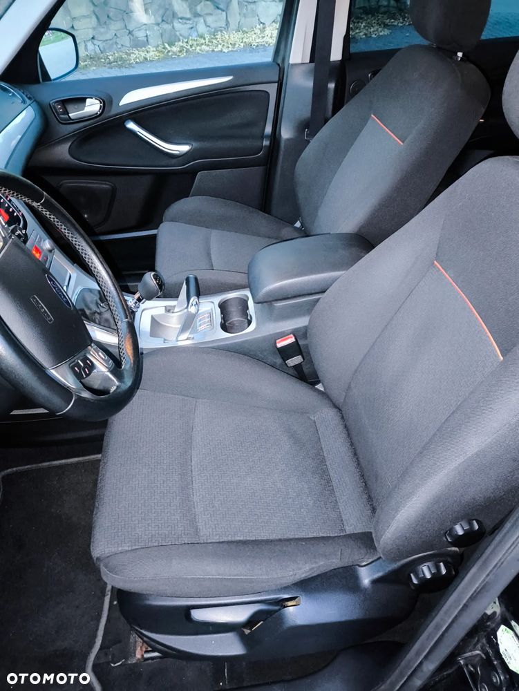 Ford S-Max 2.0 TDCi DPF Titanium - 27