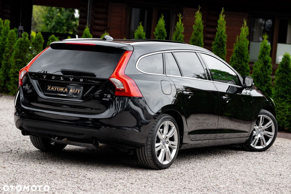 Volvo V60 T6 AWD Geartronic Summum - 13