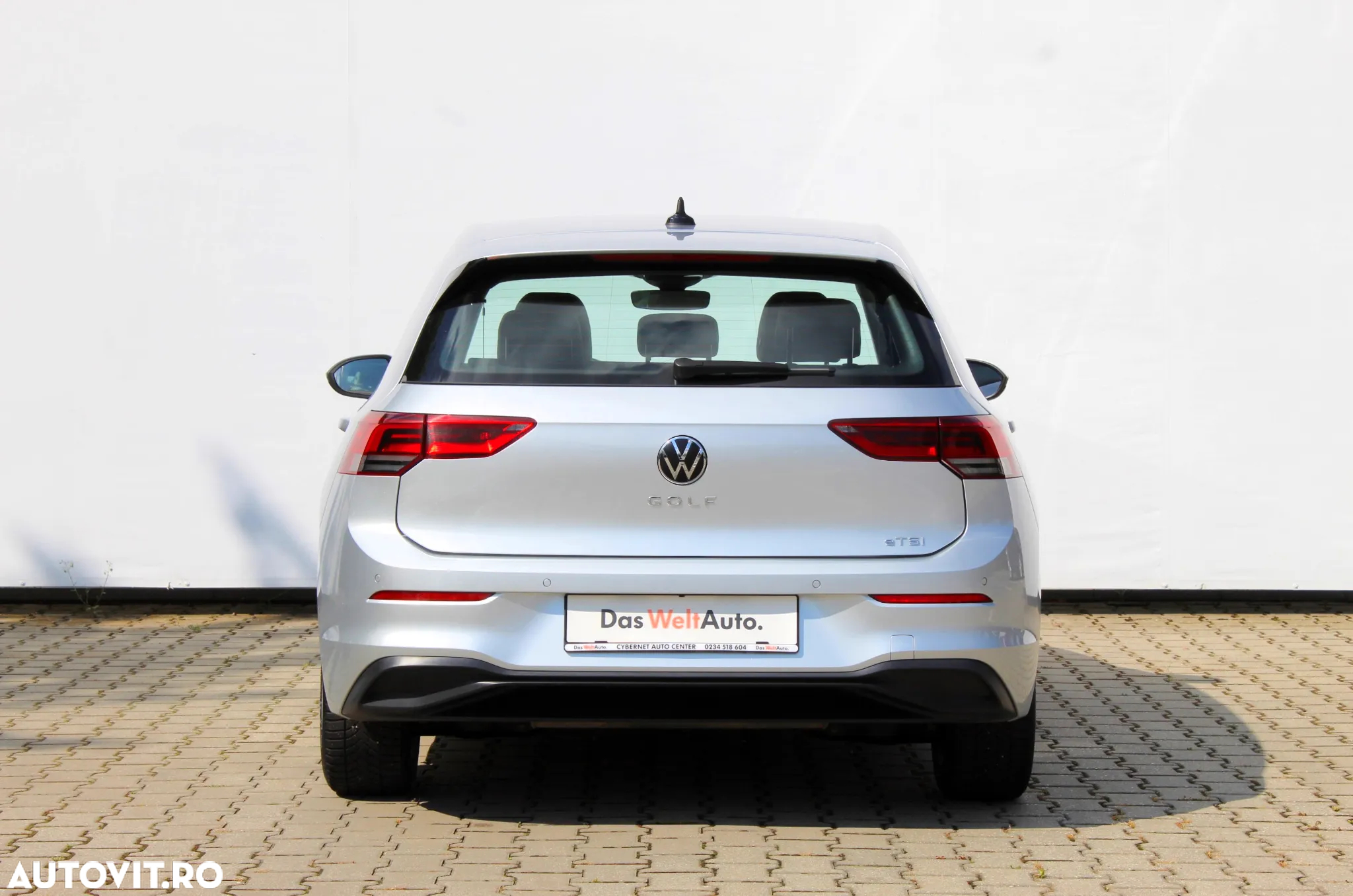Volkswagen Golf 1.5 eTSI ACT DSG MHEV Life - 4