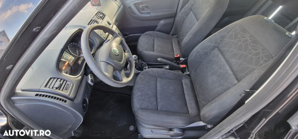 Skoda Fabia 1.2 HTP Active - 10