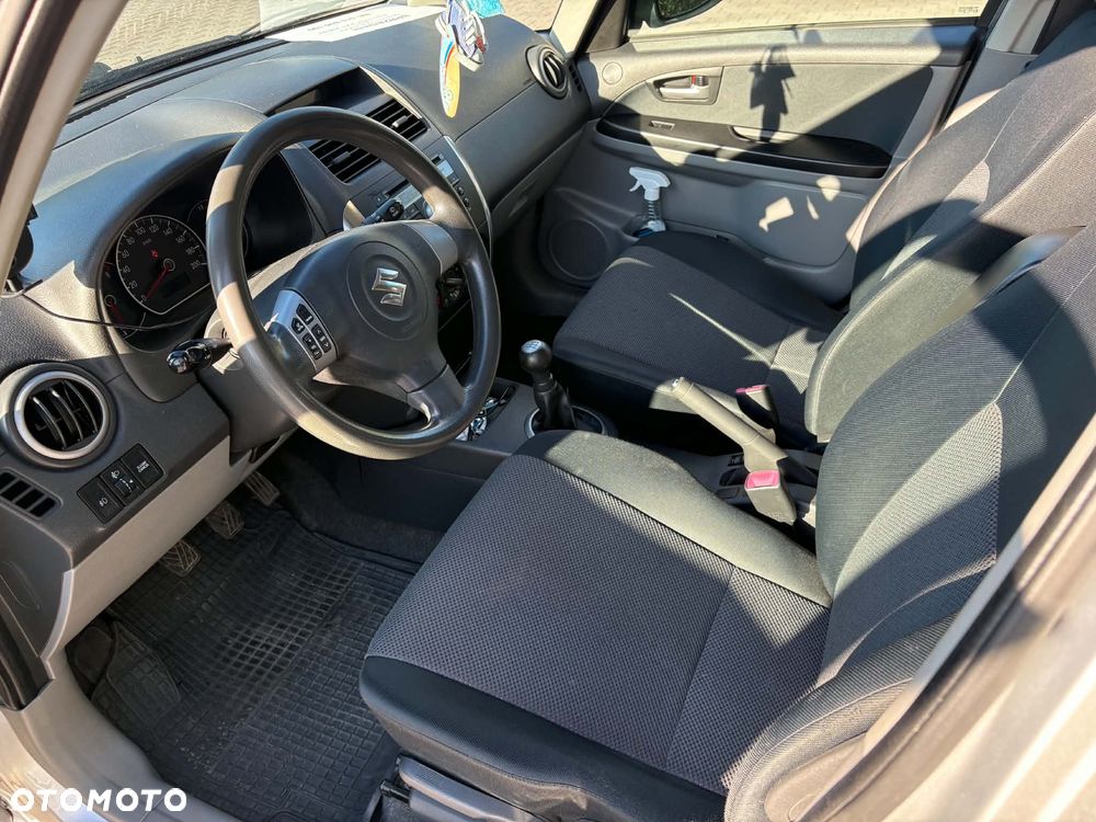 Suzuki SX4 1.6 VVT 4x4 Comfort - 6
