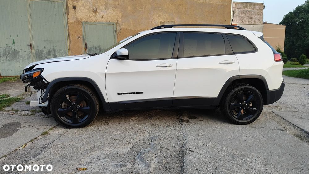 Jeep Cherokee - 3