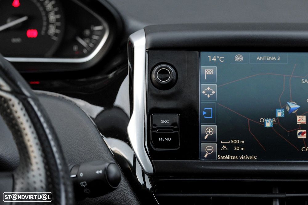 Peugeot 208 PureTech 82 Allure - 22