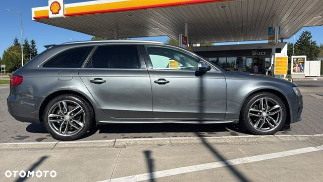 Audi A4 Avant - 11