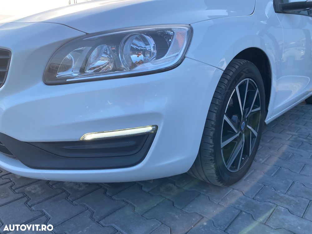 Volvo V60 D3 Kinetic - 10