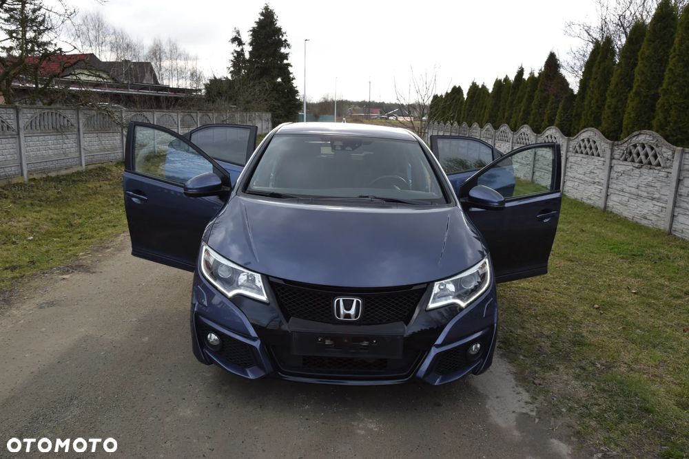 Honda Civic 1.6 i-DTEC Executive Black Edition - 20
