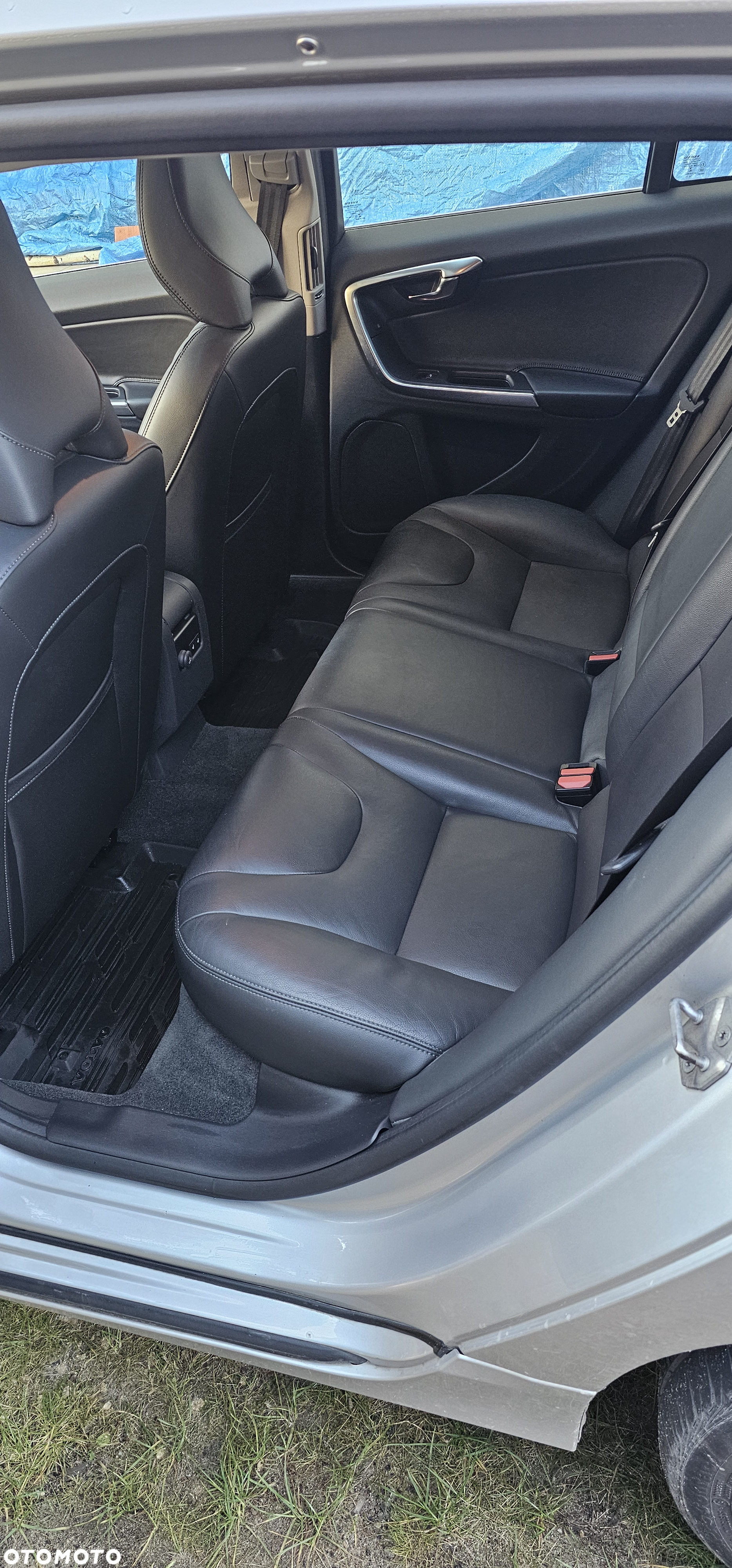 Volvo V60 T5 Drive-E R-Design Summum - 24