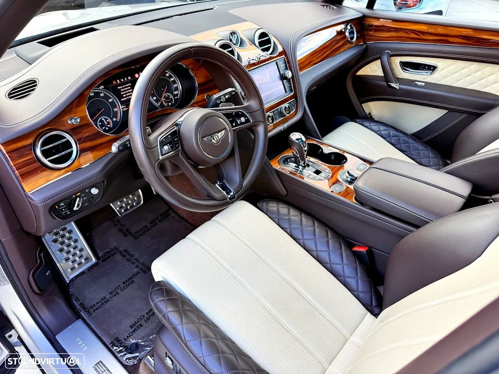 Bentley Bentayga V8 - 22