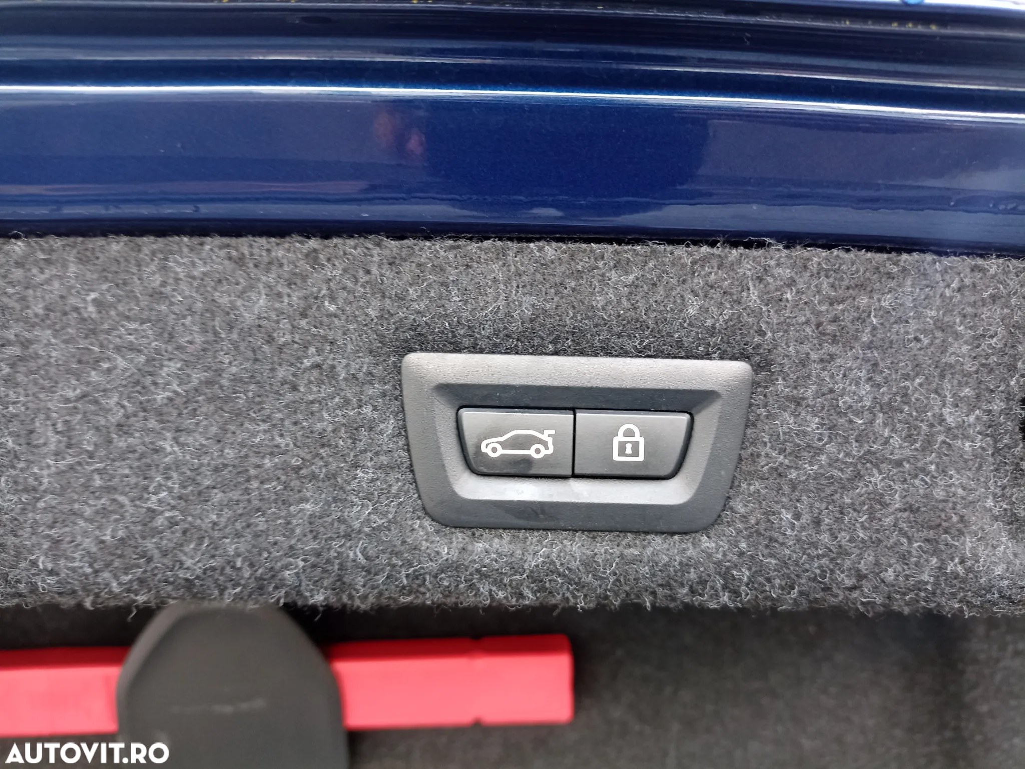 BMW Seria 5 520i Aut. Luxury Line - 34