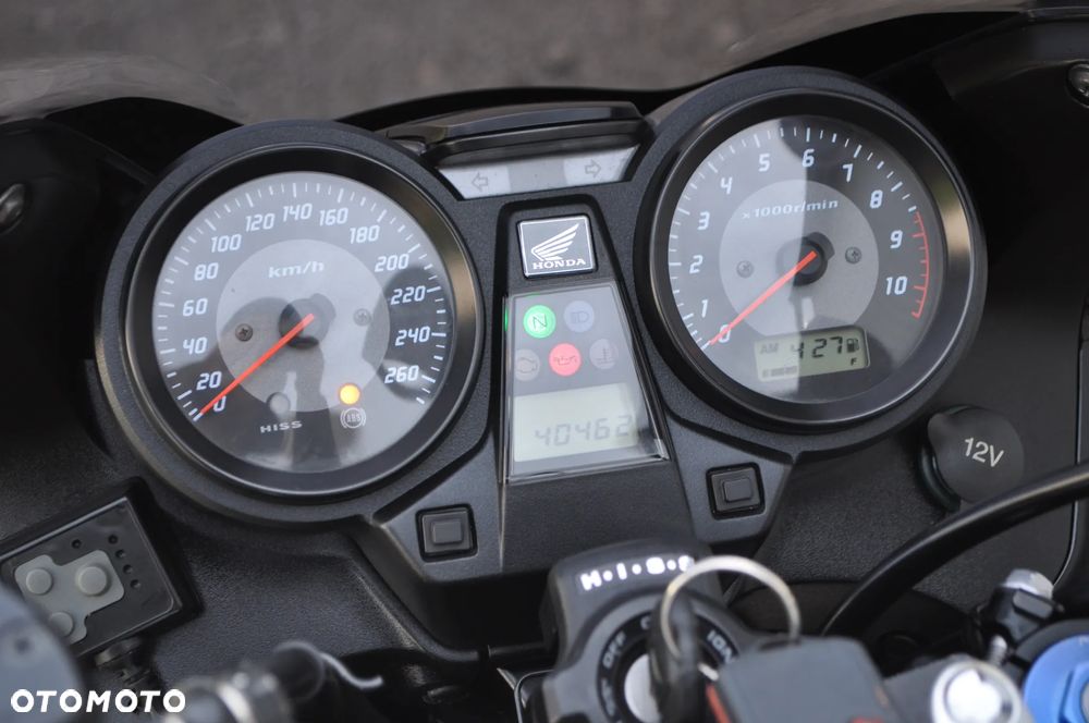 Honda CB - 27
