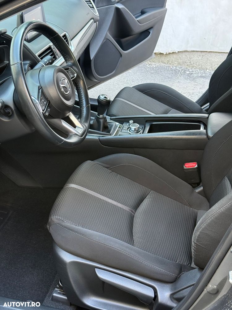 Mazda 3 - 16