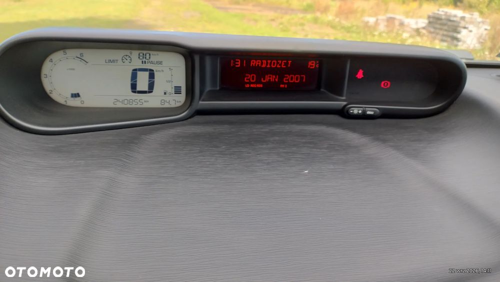 Citroën C3 Picasso 1.4i Attraction - 19