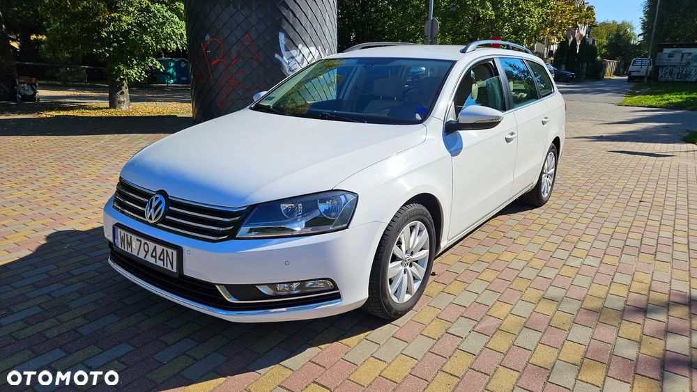 Volkswagen Passat - 12