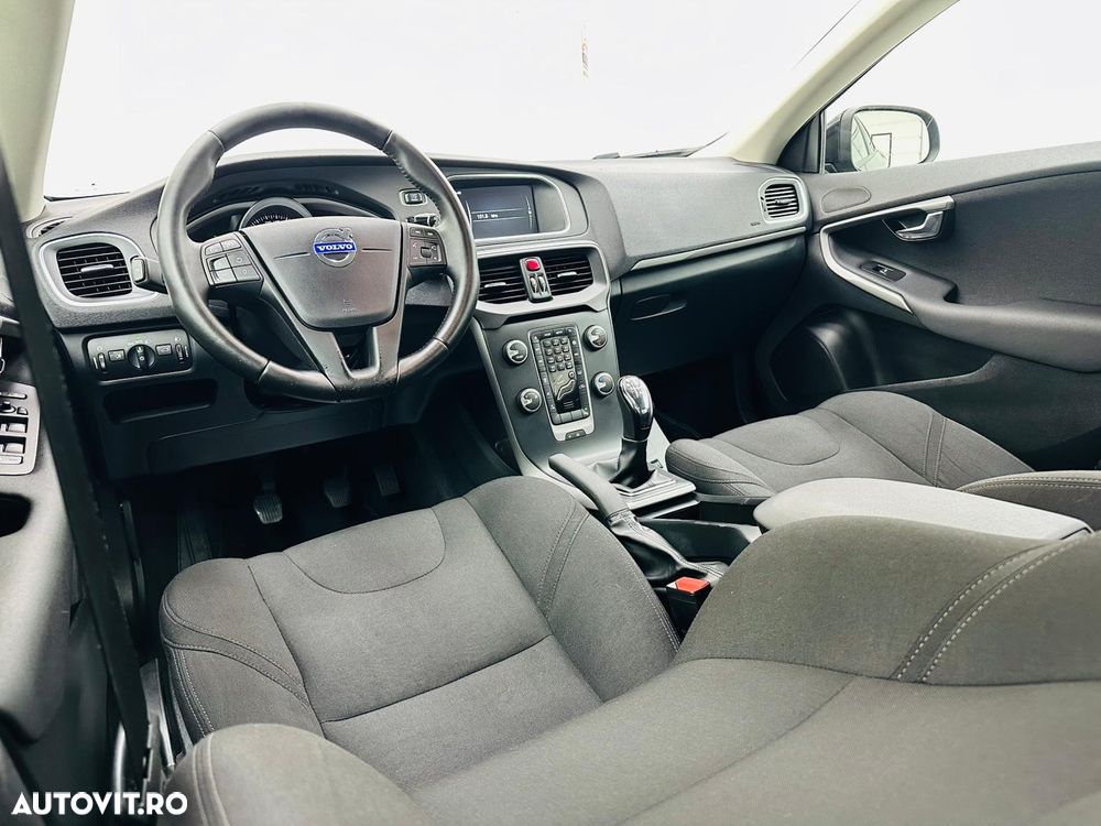 Volvo V40 - 15