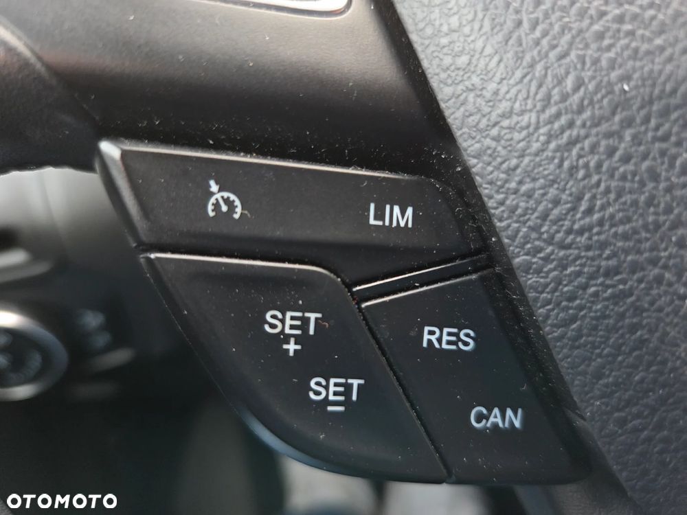 Ford Focus 1.0 EcoBoost Titanium ASS - 33