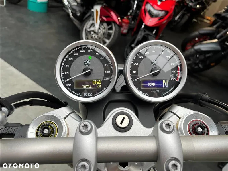 BMW R - 13