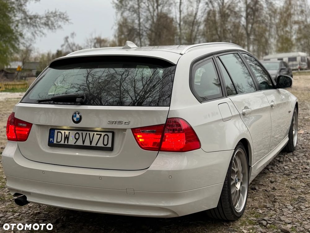 BMW Seria 3 320d - 4