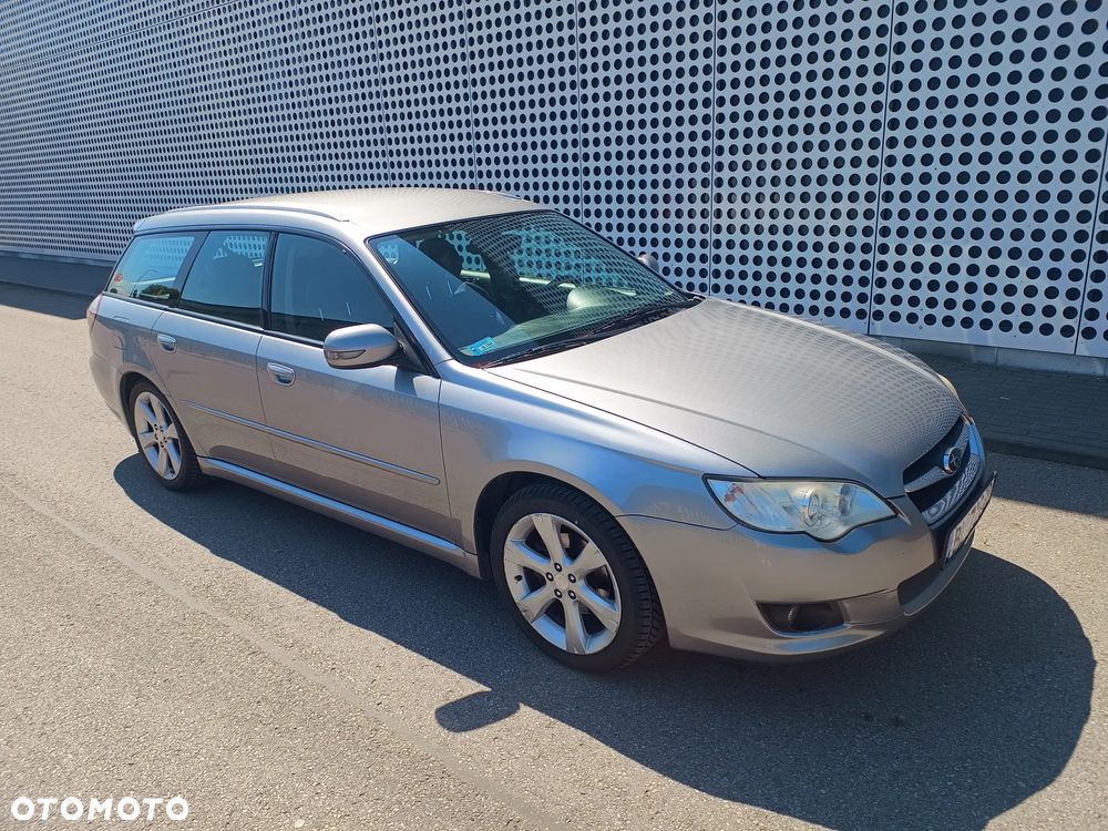 Subaru Legacy - 1