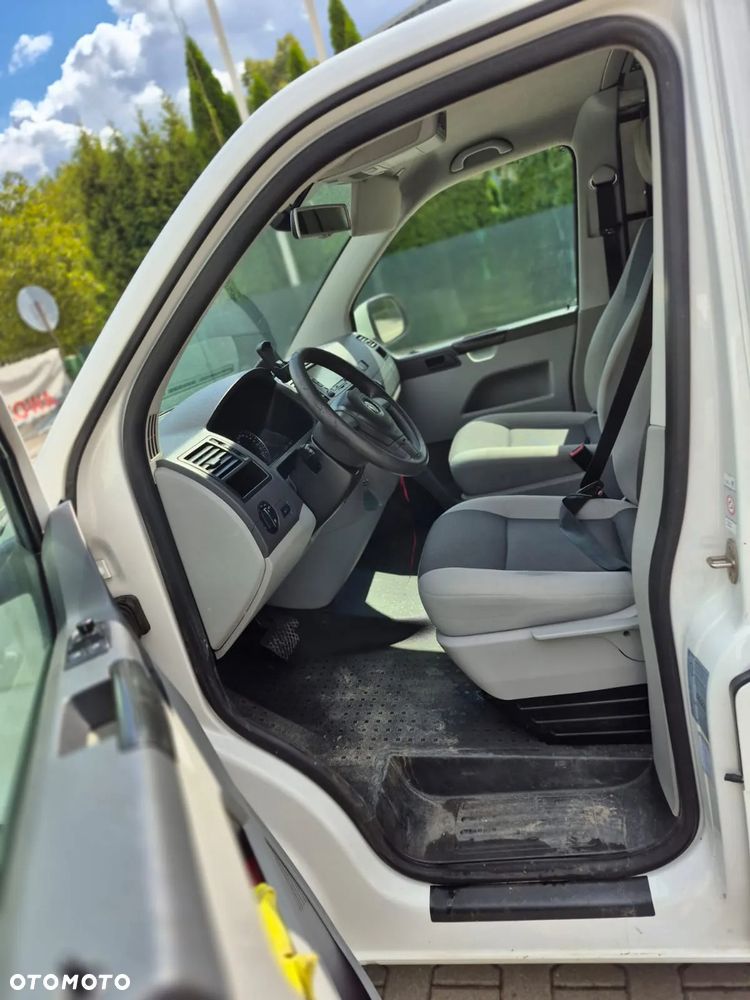 Volkswagen Transporter - 9