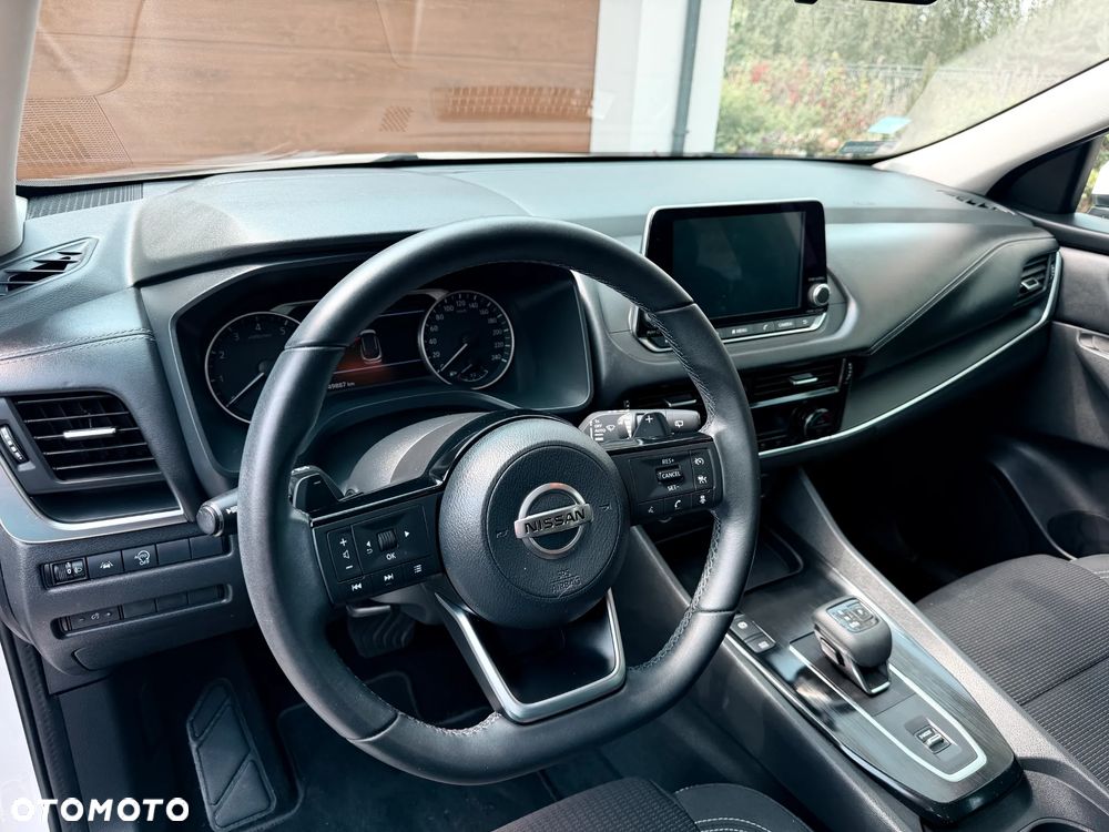 Nissan Qashqai 1.3 DIG-T N-Connecta DCT - 9