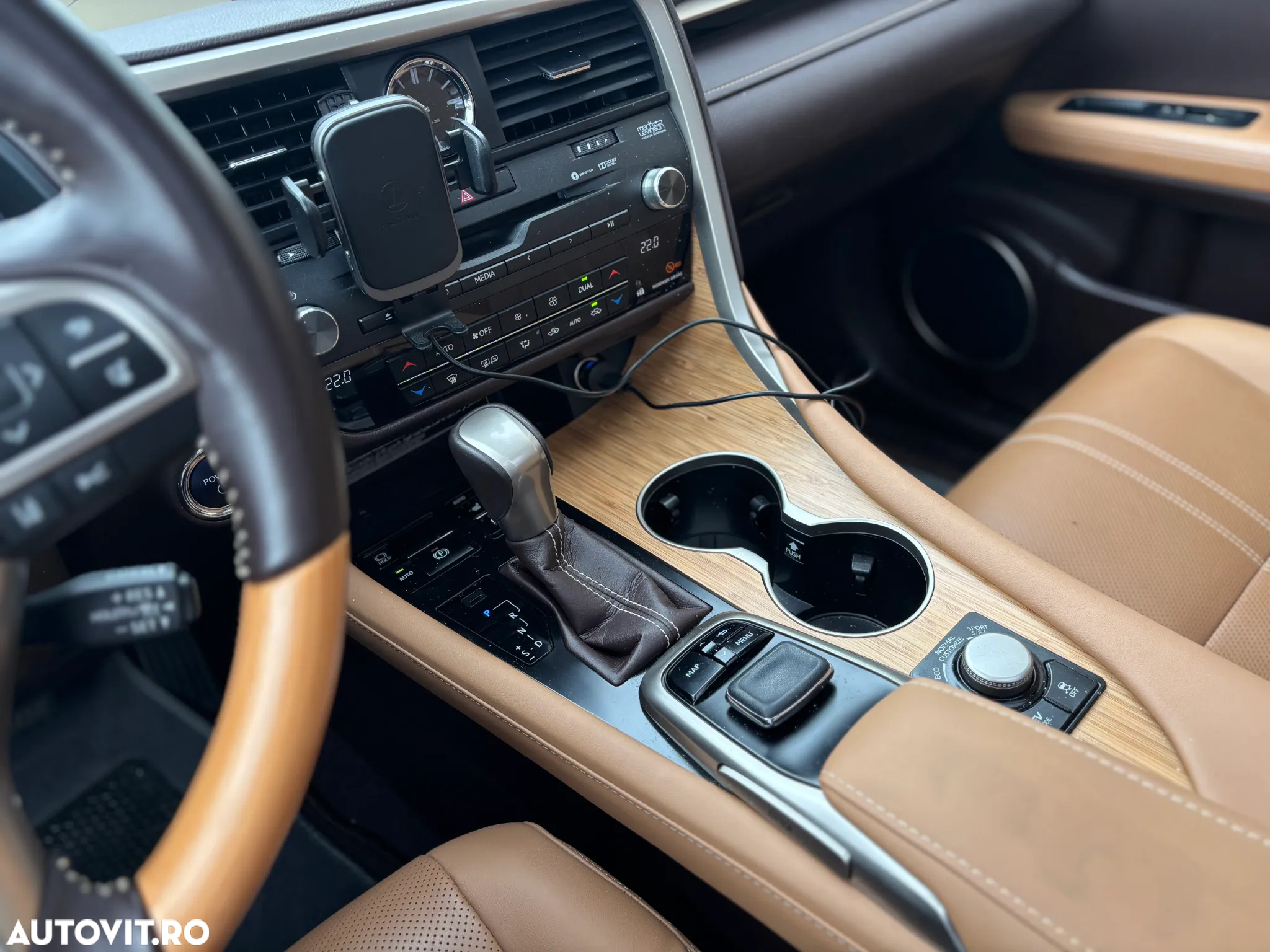 Lexus Seria RX 450h Aut. Luxury (trapa panoramica) - 28