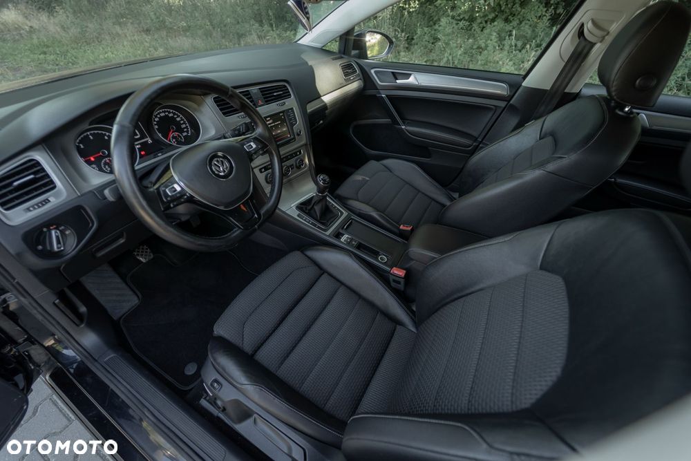 Volkswagen Golf 2.0 TDI BlueMotion Technology Edition - 20