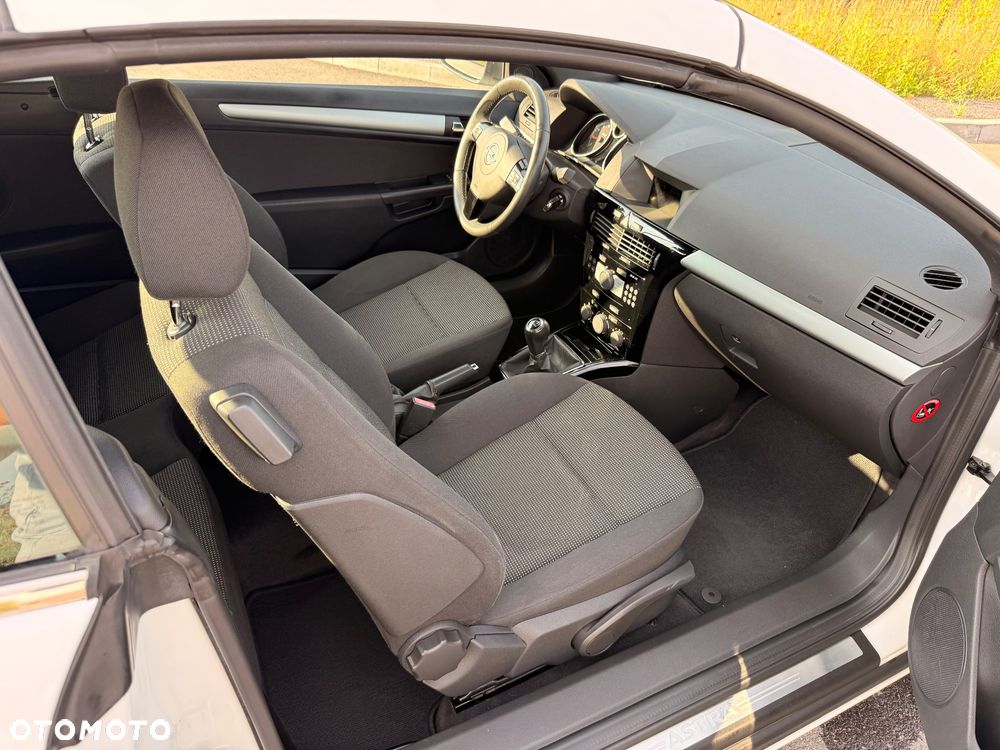 Opel Astra - 11