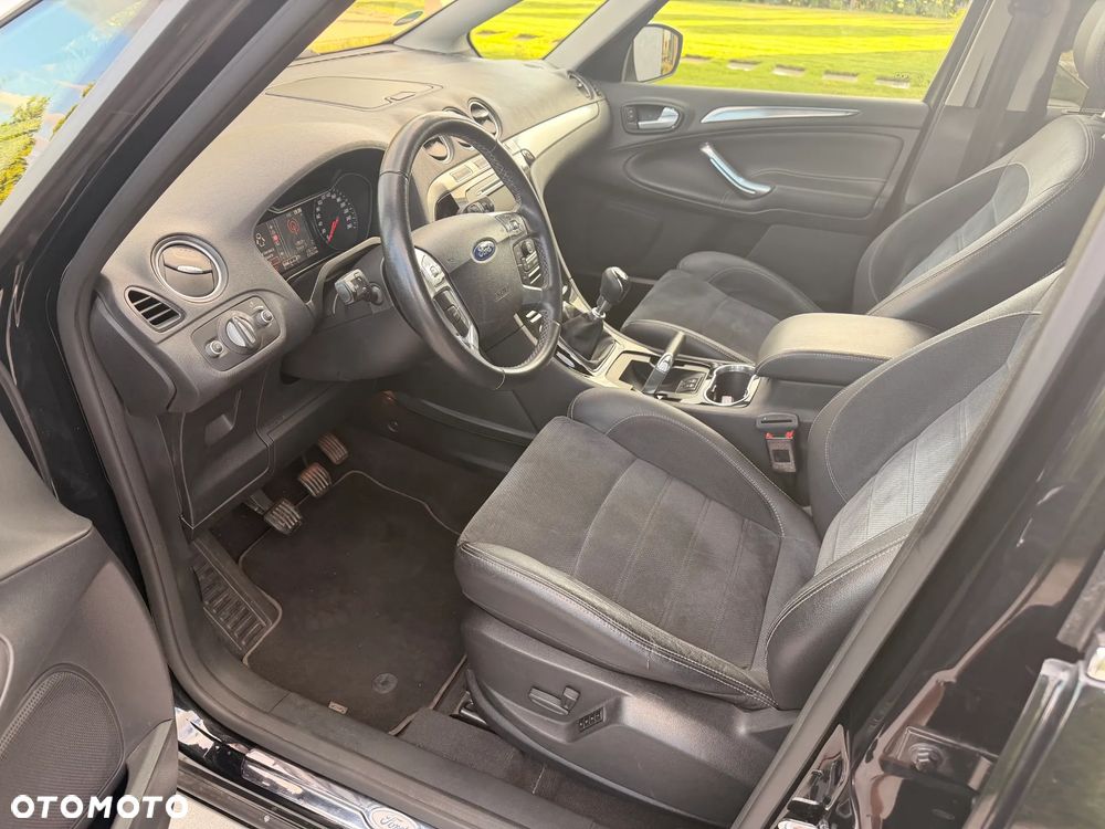 Ford S-Max 2.0 TDCi DPF Titanium - 16