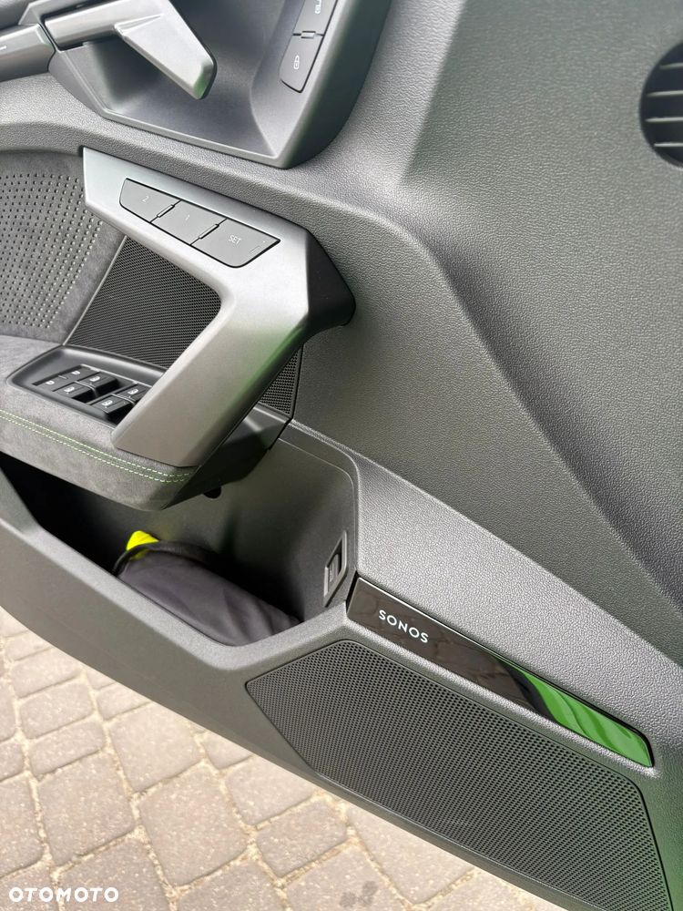 Audi RS3 Limousine - 11